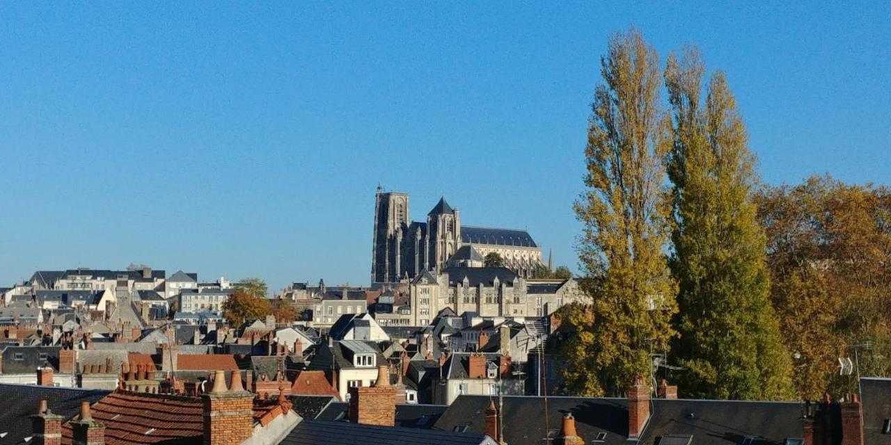 T3 Bord Centre Ville - 4Eme Etage - Fetes Interdites Bourges Eksteriør billede